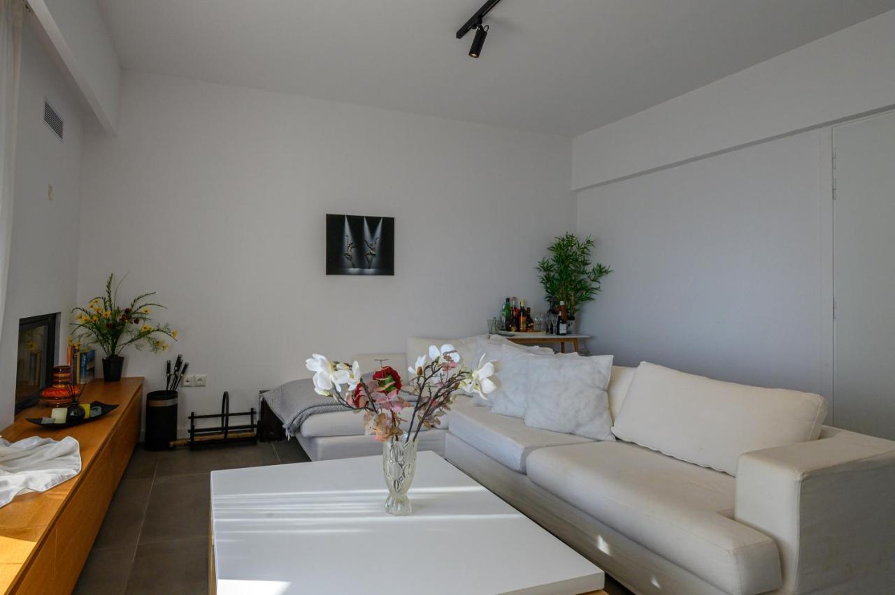 5 Meters From The Beach Villa ครานี ภายนอก รูปภาพ
