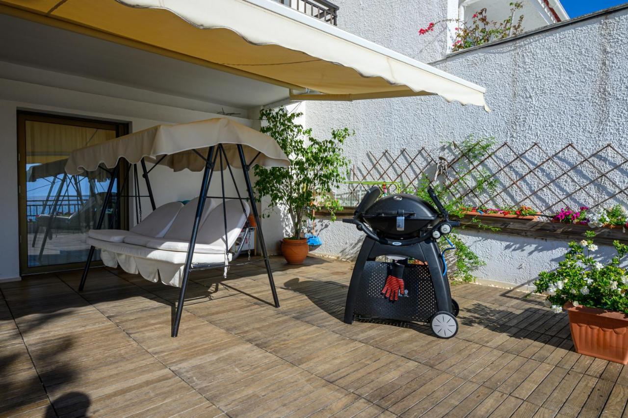 5 Meters From The Beach Villa ครานี ภายนอก รูปภาพ