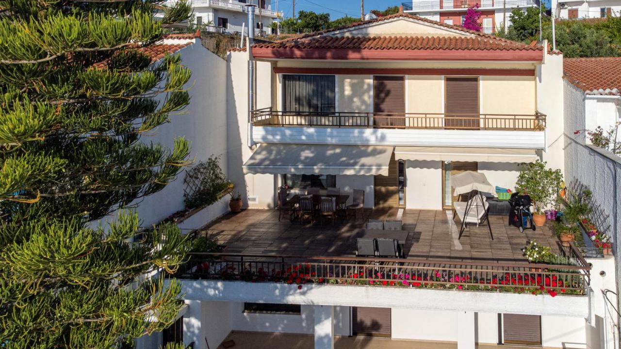 5 Meters From The Beach Villa ครานี ภายนอก รูปภาพ